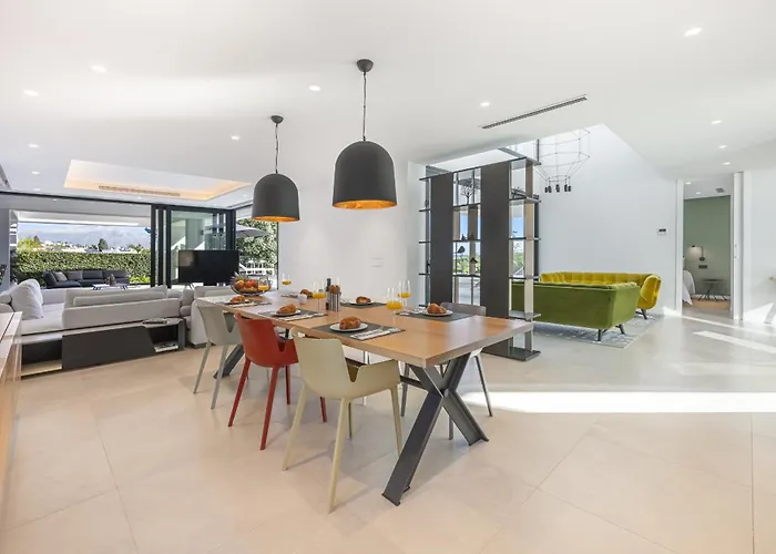 빌라 Luxury Five Bedroom With Sea View *