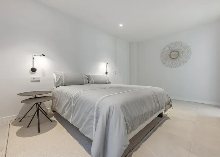 Luxury Five Bedroom With Sea View Villa Estepona