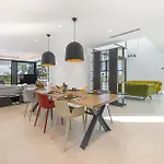 Villa Luxury Five Bedroom With Sea View *