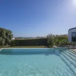 Villa Luxury Five Bedroom With Sea View *