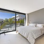 Villa Luxury Five Bedroom With Sea View