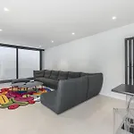 Luxury Five Bedroom With Sea View Villa *