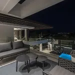 Villa Luxury Five Bedroom With Sea View