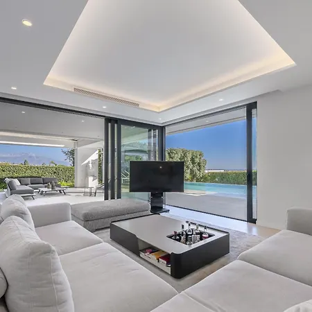 וילה Luxury Five Bedroom With Sea View