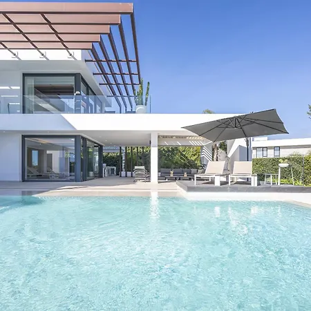 Vila Luxury Five Bedroom With Sea View