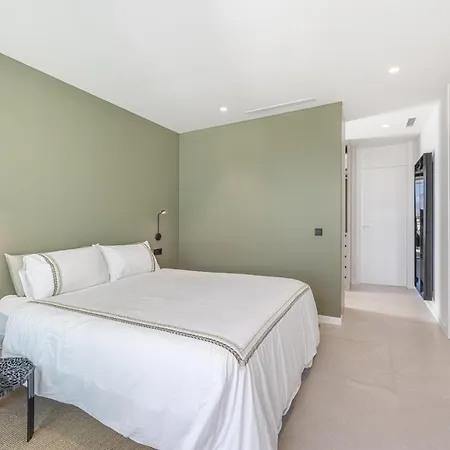 Vila Luxury Five Bedroom With Sea View