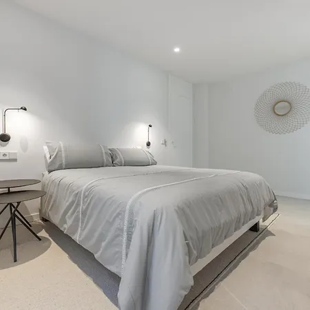 Luxury Five Bedroom With Sea View וילה אסטפונה