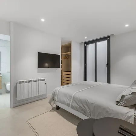 וילה Luxury Five Bedroom With Sea View *