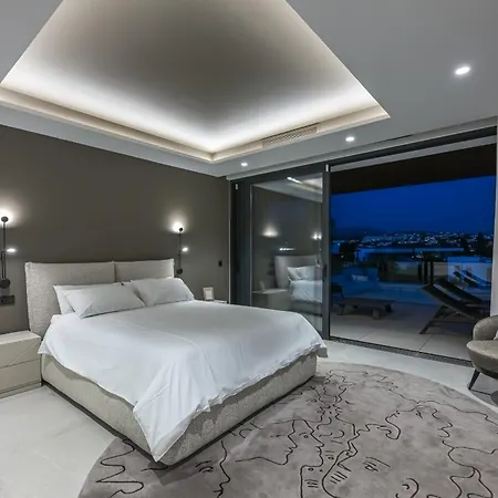 Luxury Five Bedroom With Sea View Villa Estepona