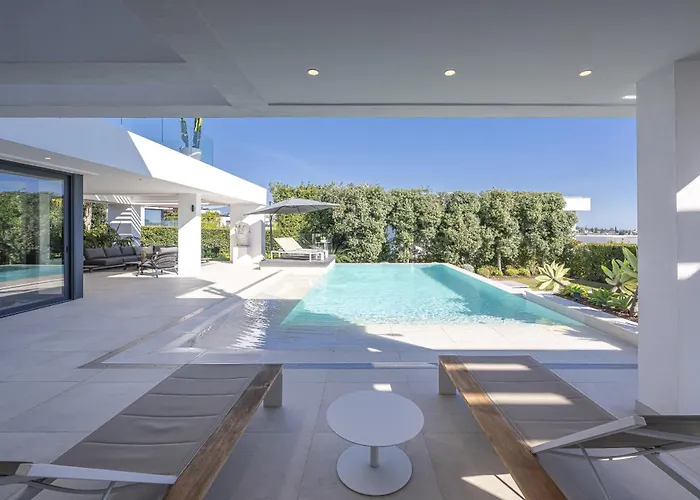 Luxury Five Bedroom With Sea View * Estepona