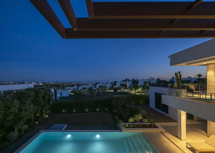 Luxury Five Bedroom With Sea View Villa Estepona